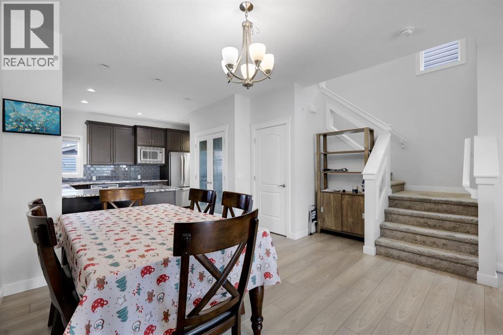 56 Corner Meadows Park NE