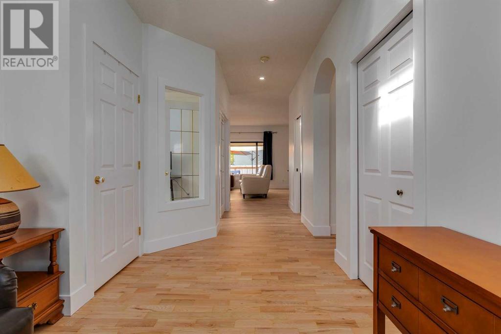 817 Crystal Beach Bay