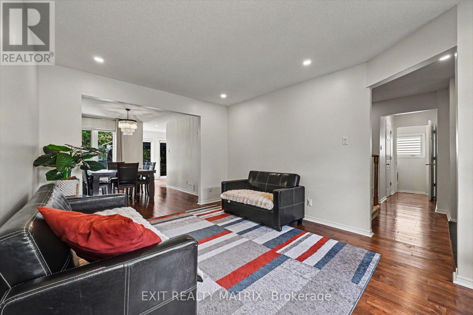 627 CHENIER WAY