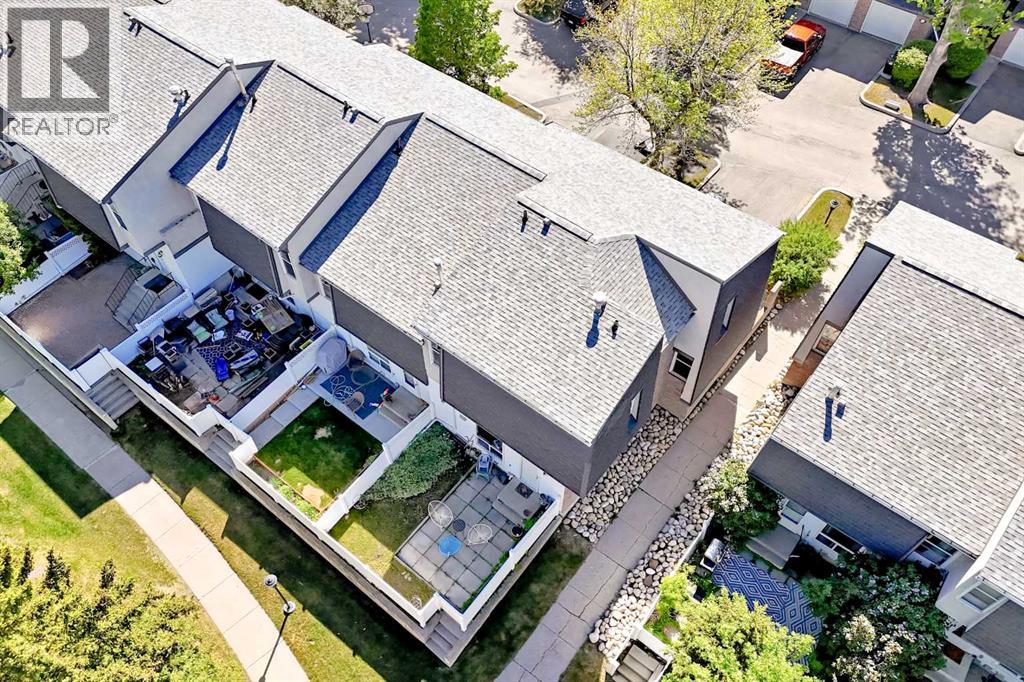400 Brae Glen Crescent SW