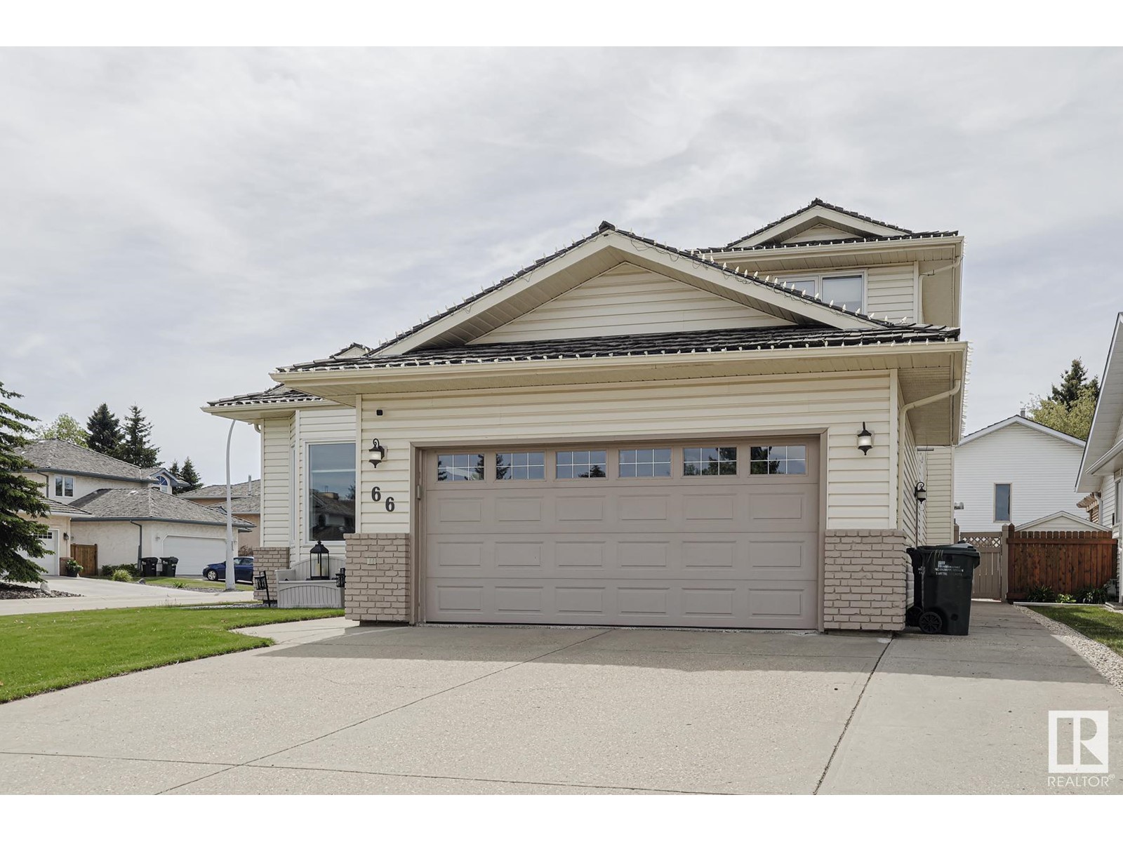 66 Nottingham CR E