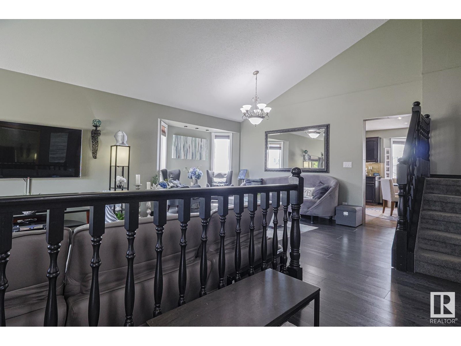 66 Nottingham CR E