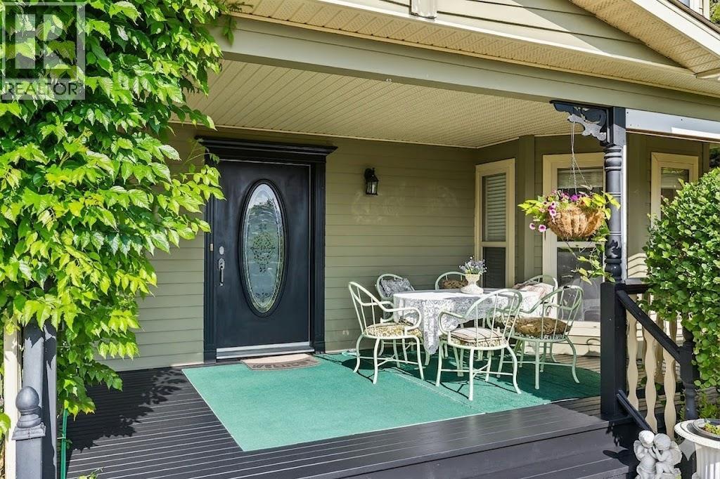 1282 Lakeview Cove Place