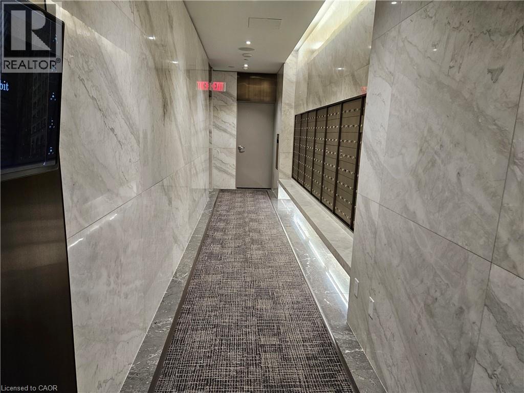 200 BLOOR Street W Unit# 1802