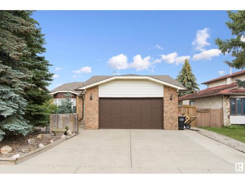 8008 159 AV NW Edmonton AB T5Z2T9