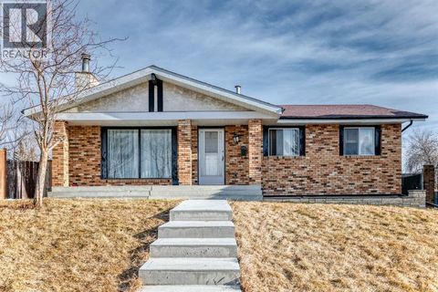 19 Malvern Place NE Calgary AB T2A5S8