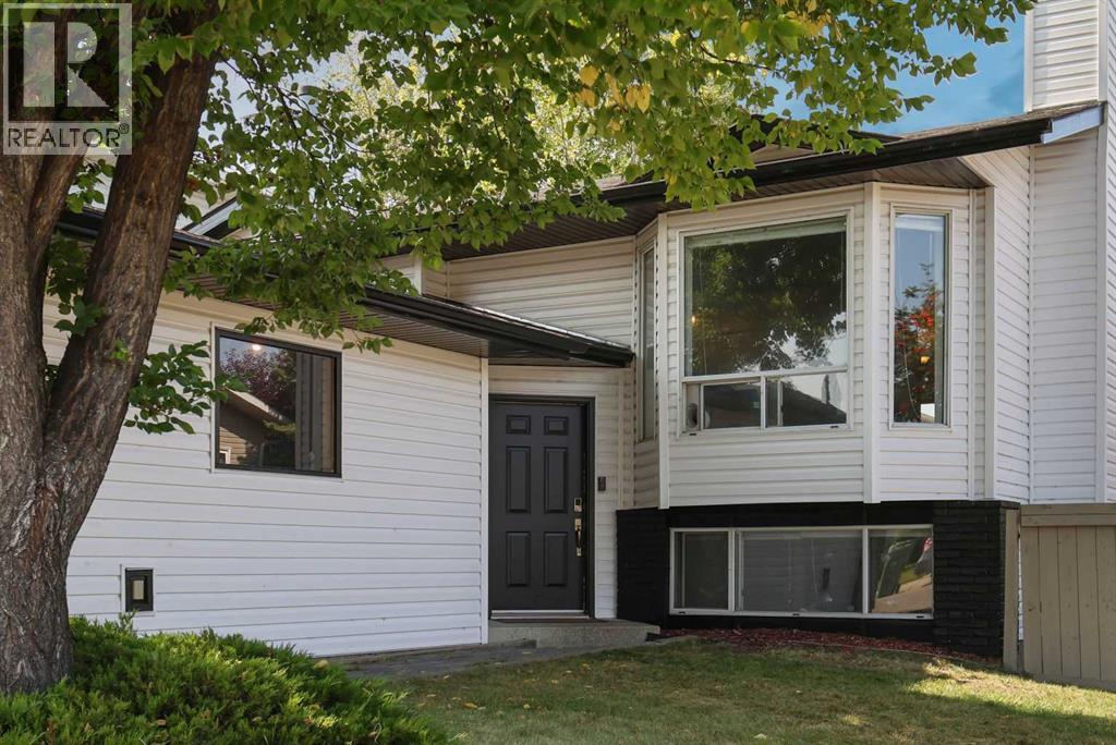 32 Rivercroft Close SE