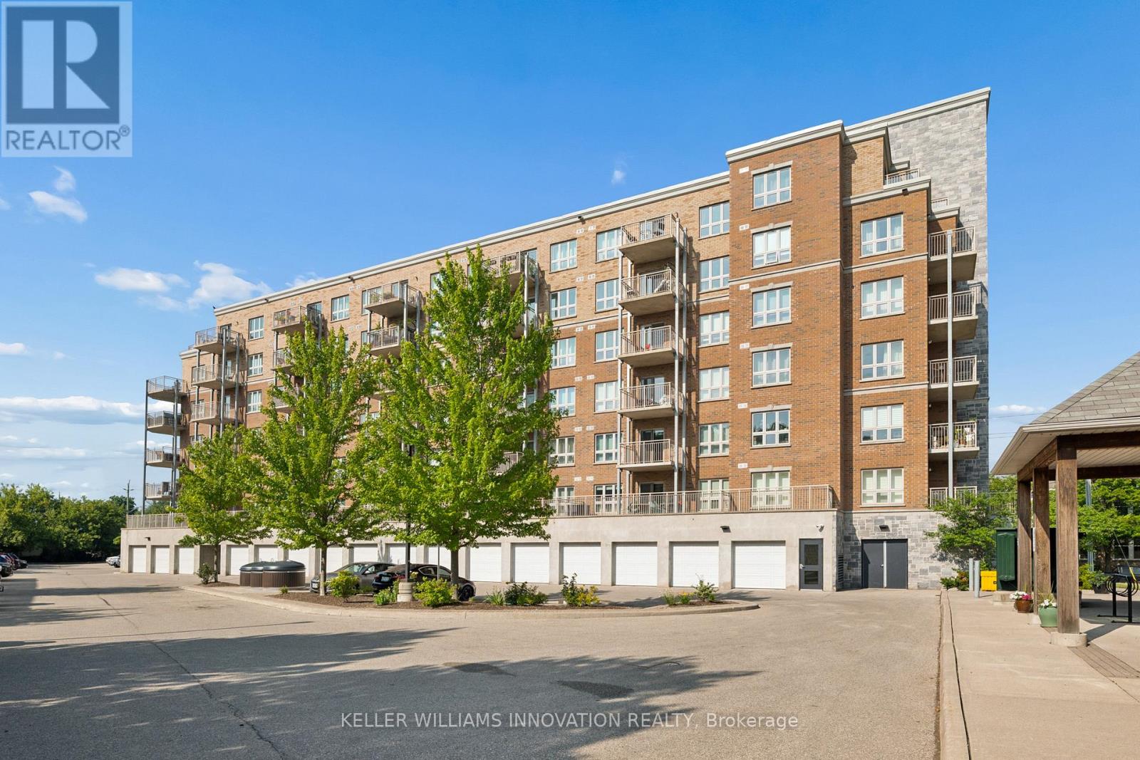 211 - 155 WATER STREET S