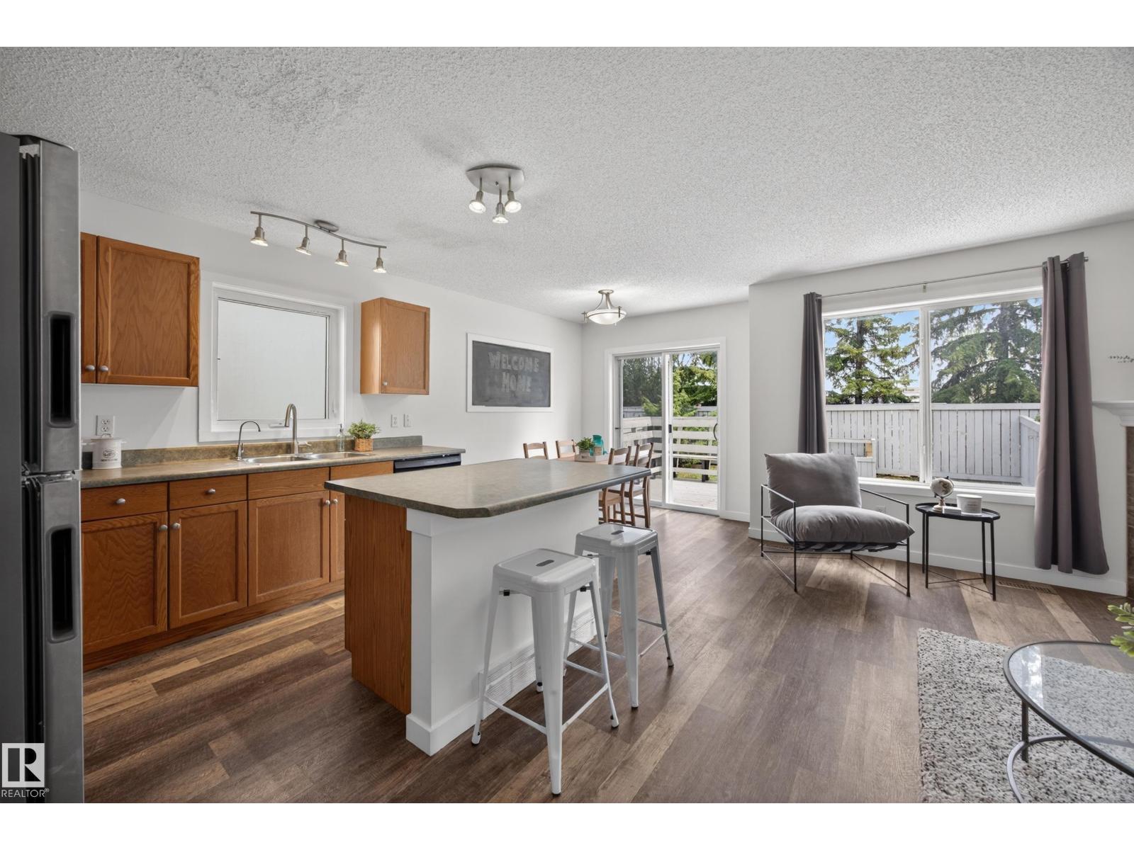 #39 4020 21 ST NW