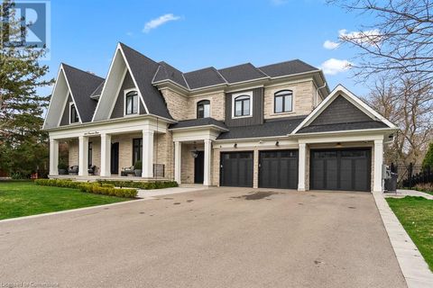 2217 COURRIER Lane Mississauga ON L5C1V1