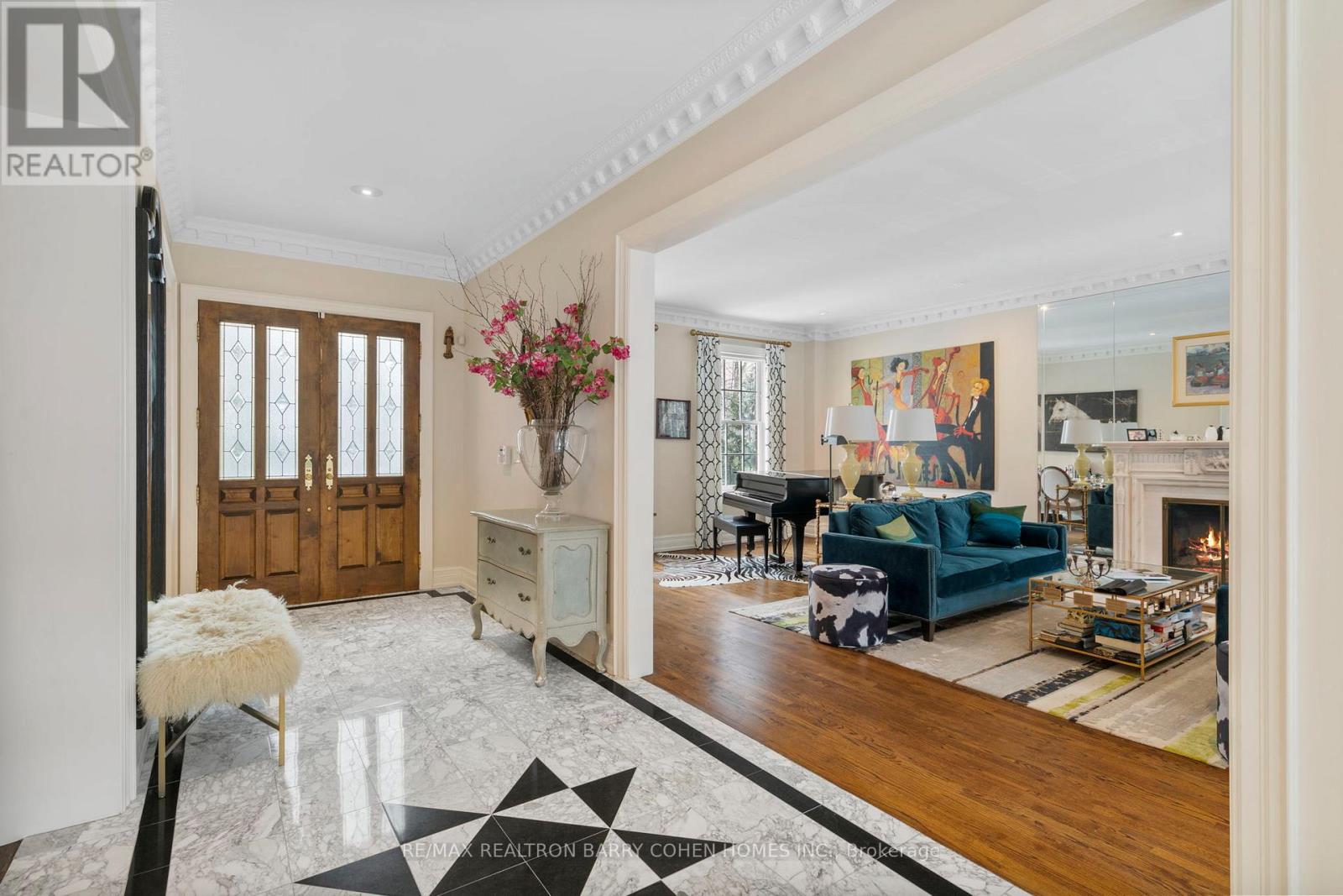 10 PINE HILL ROAD