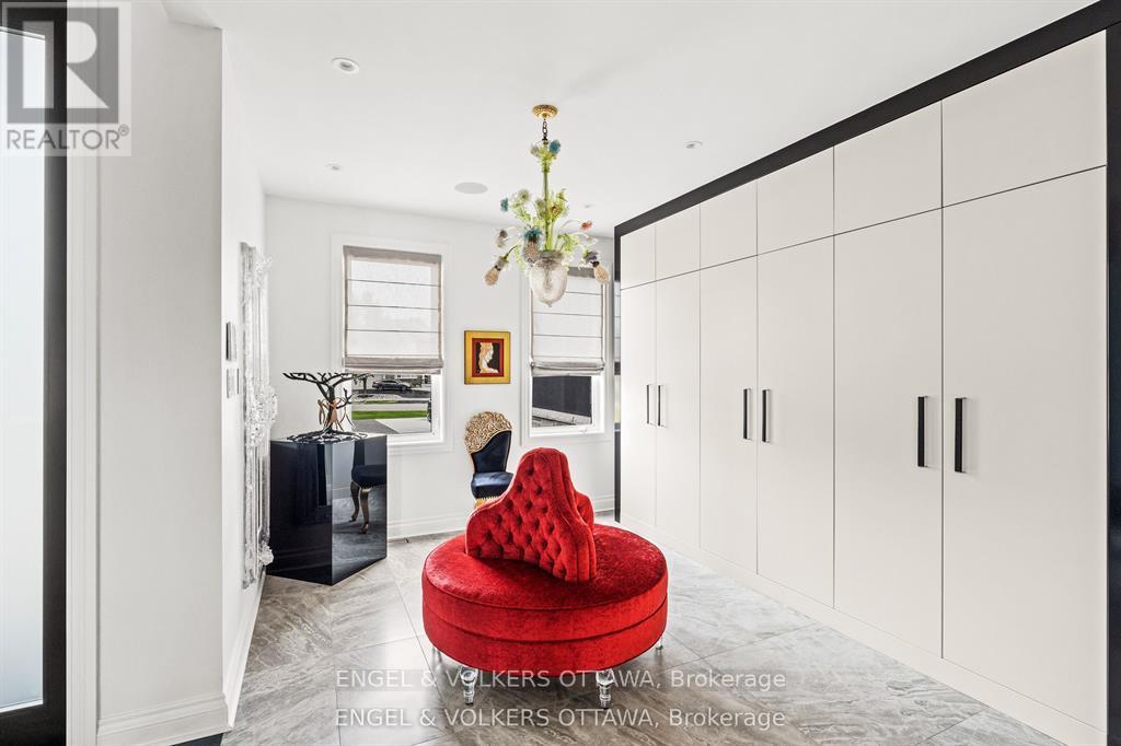 151 WINDING WAY