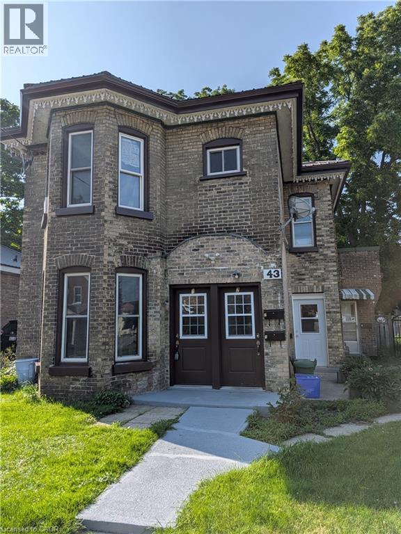 Photo 1 of 4 — 43 PORT Street, Brantford, ON N3S1Y3