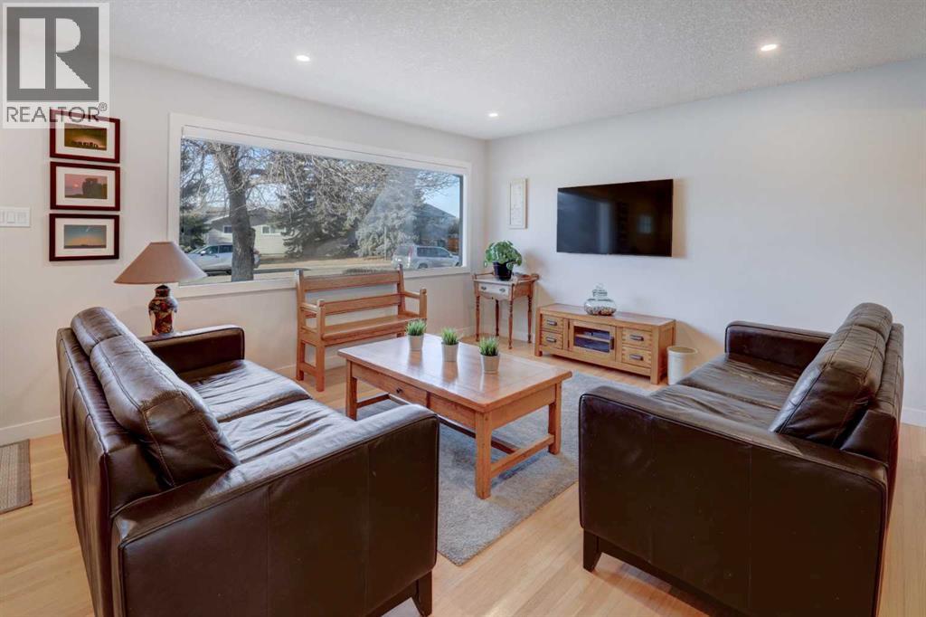 36 Glenview Drive SW