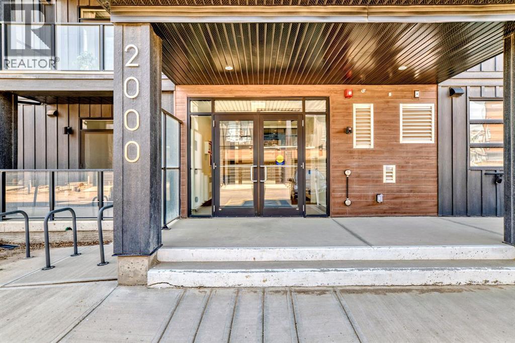 2307, 55 Lucas Way NW