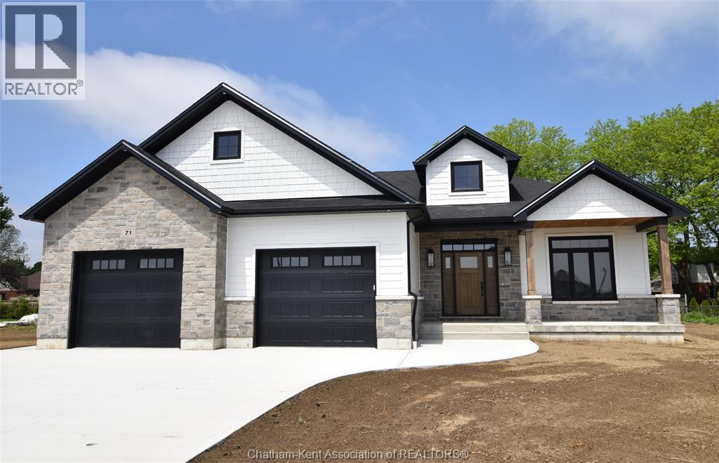 71 Rosewood CRESCENT