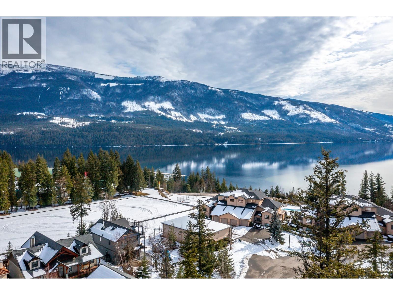 3473 Lakeview Place Unit# 202