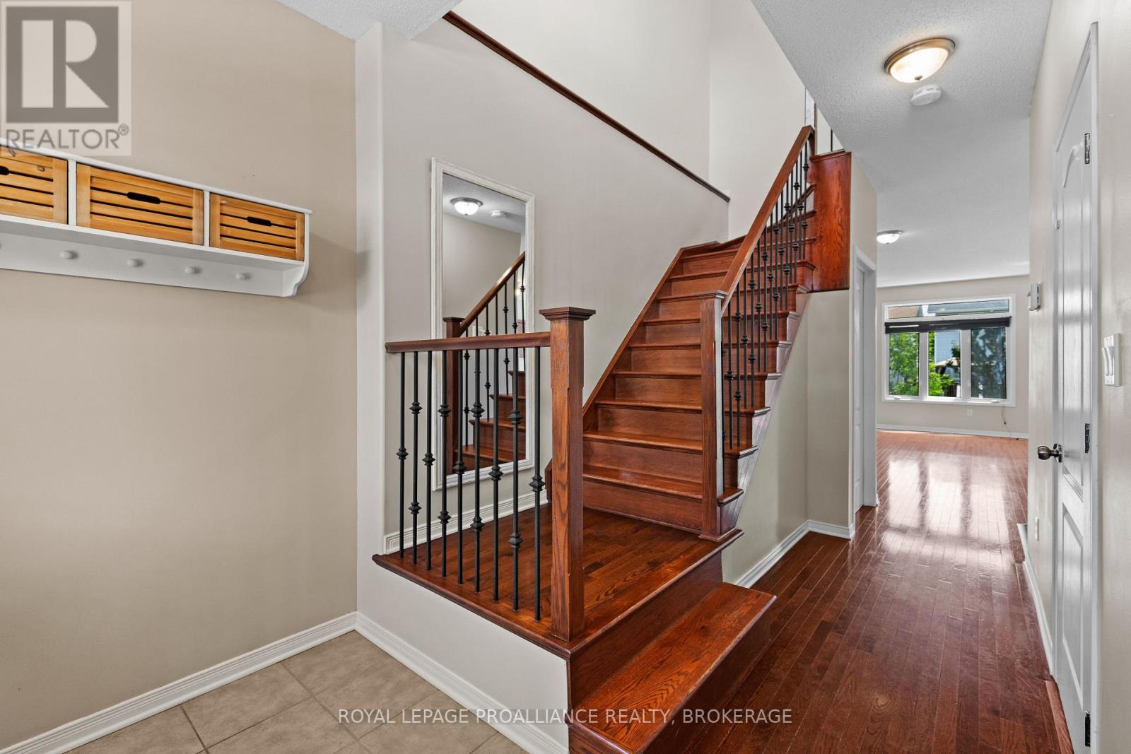 443 MAUREEN STREET