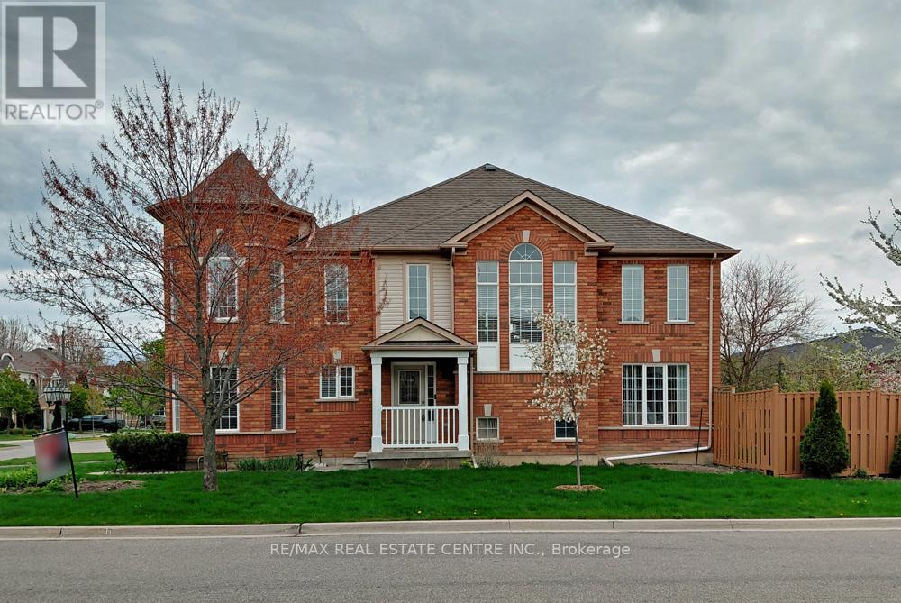 5554 LINWELL PLACE