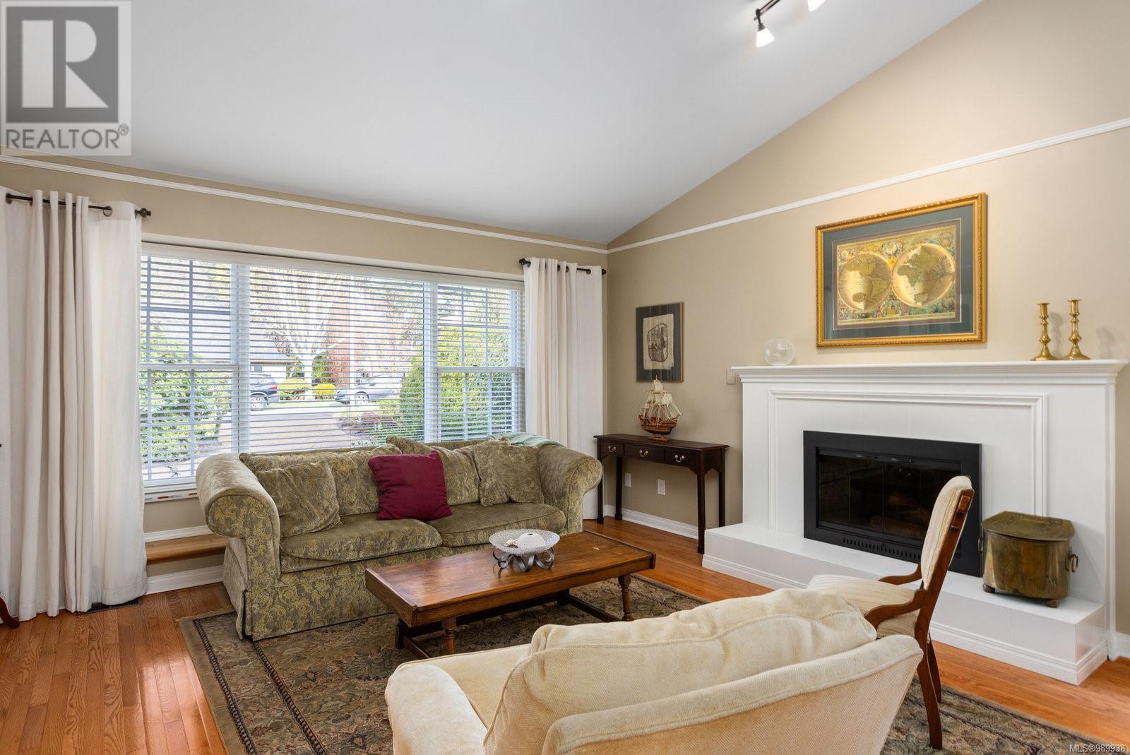 3913 Gibson Crt