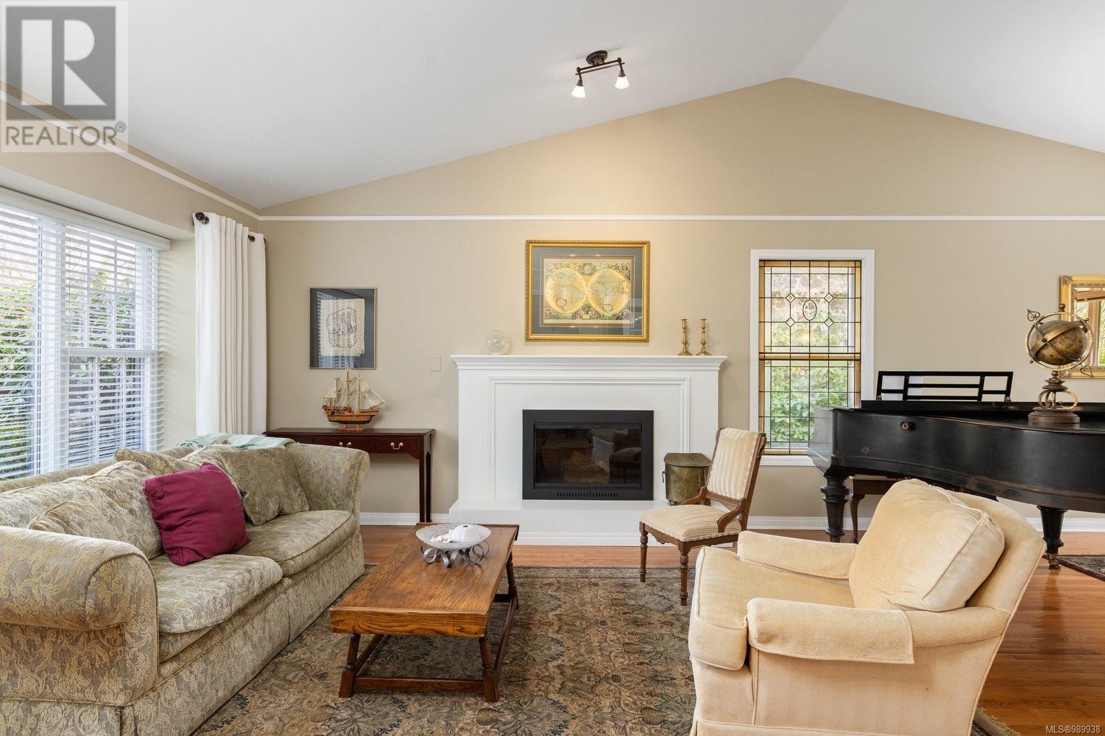 3913 Gibson Crt