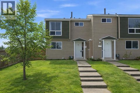 43, 5425 Pensacola Crescent SE Calgary AB T2A2G7