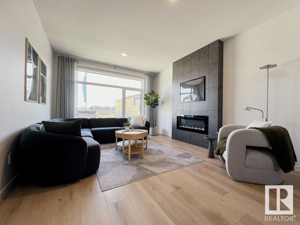 5100 PARC RUNIS WY