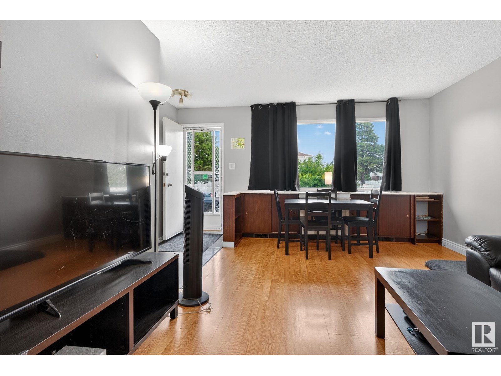 11418 32 ST NW