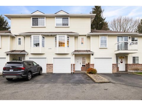 2 13982 72 AVENUE Surrey BC V3W0S2