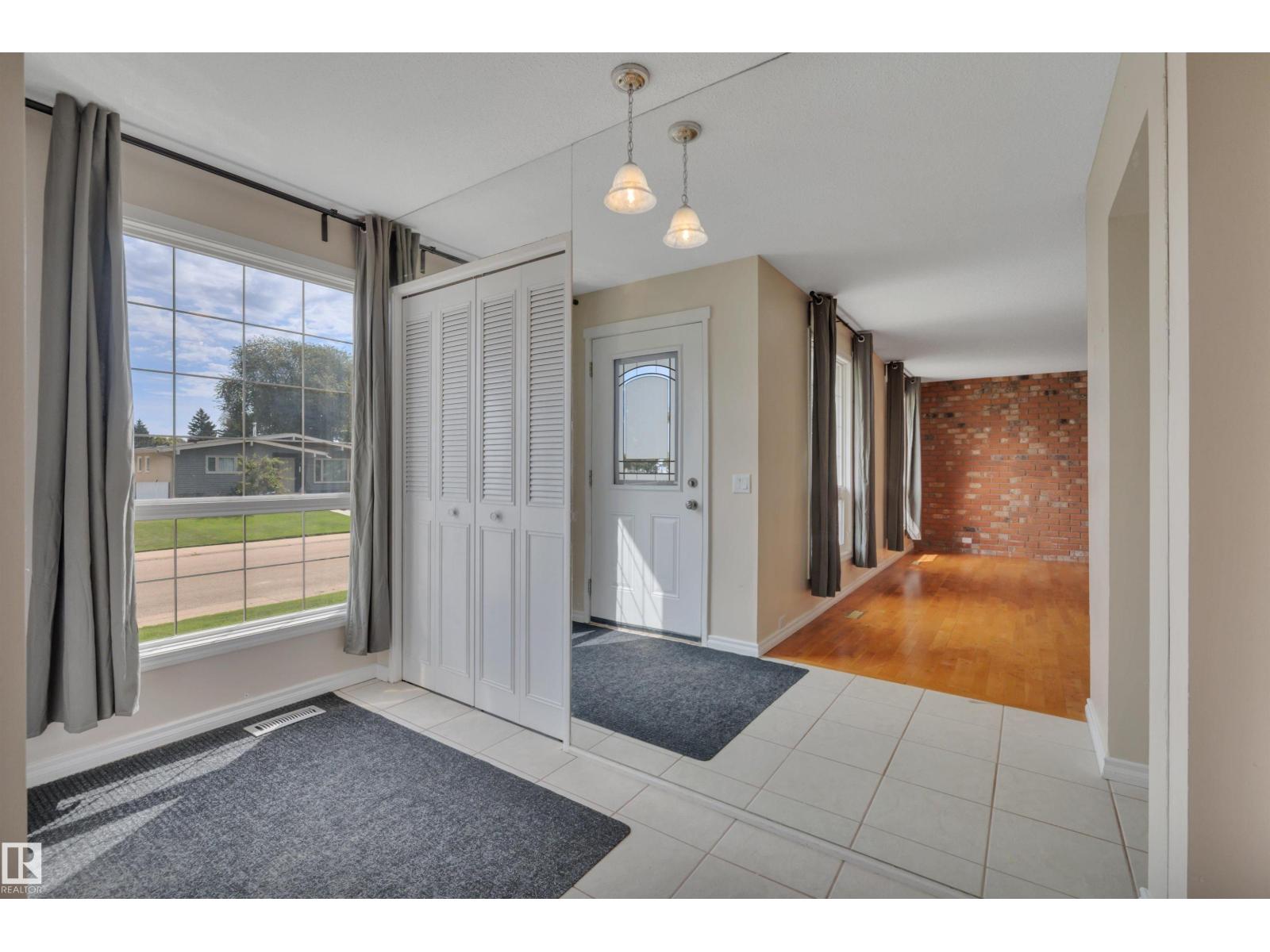 3624 107 ST NW