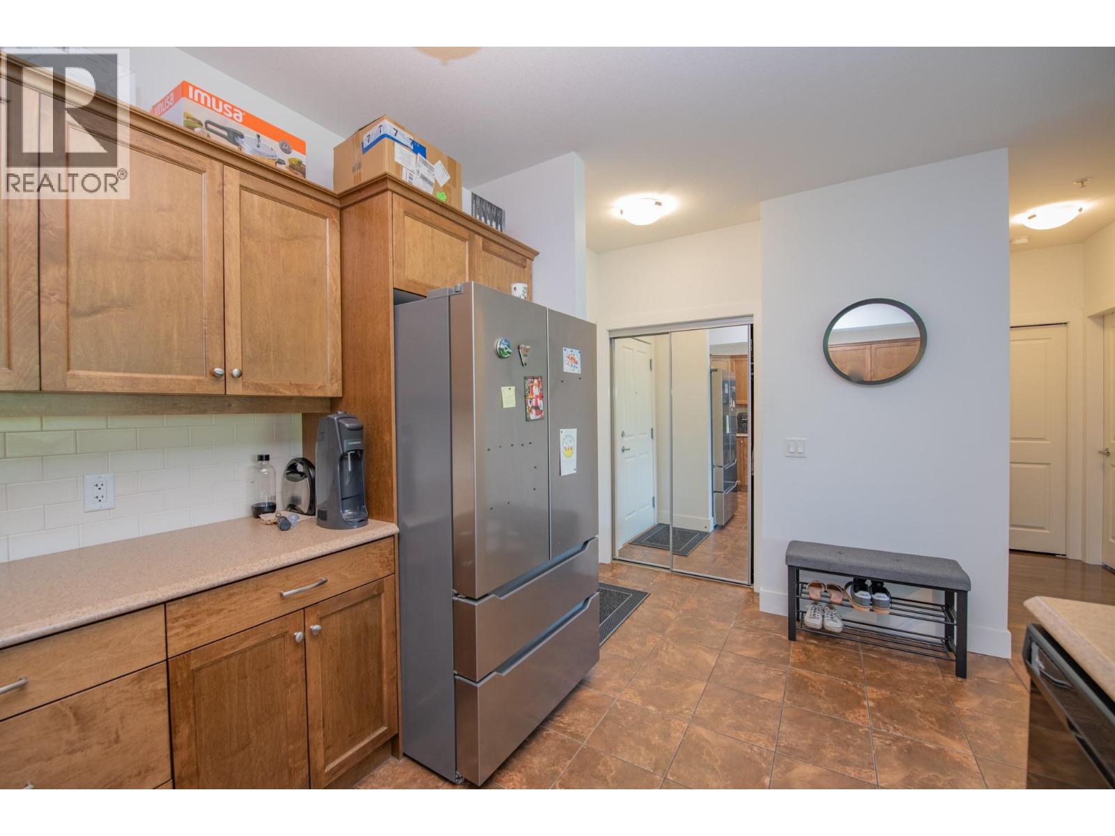 2532 Shoreline Drive Unit# 305