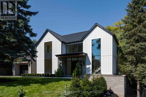233 LAKEWOOD DRIVE Oakville (CO Central) ON L6K1B3