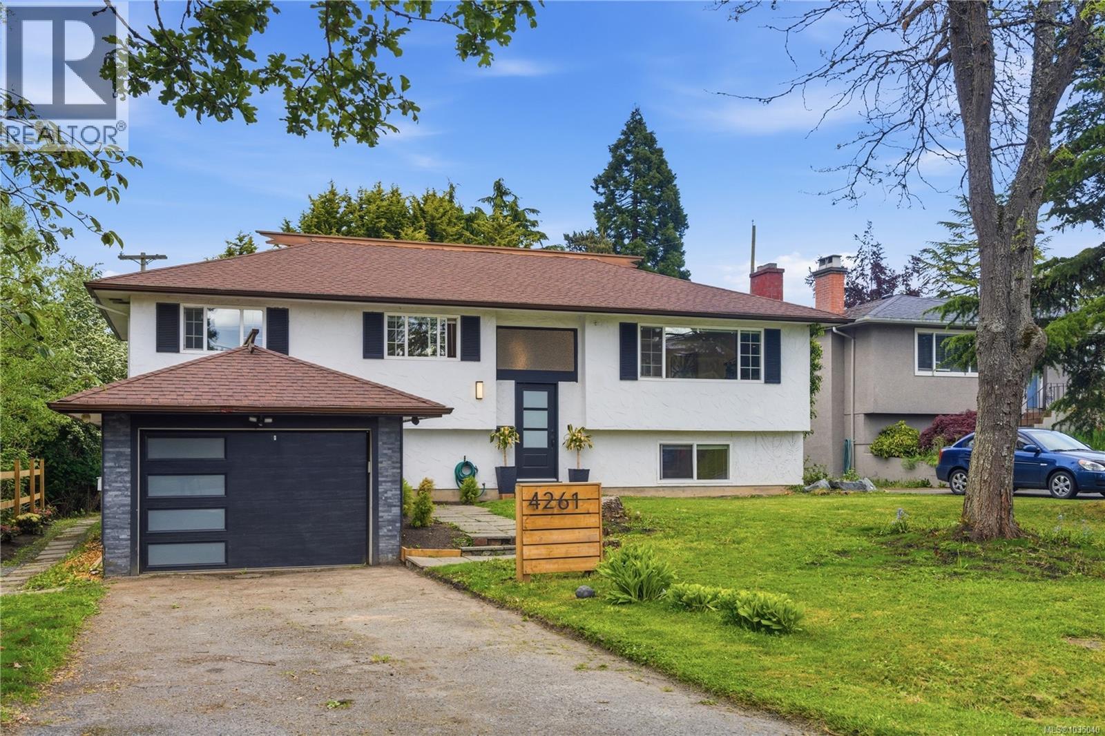 4261 Carey Rd