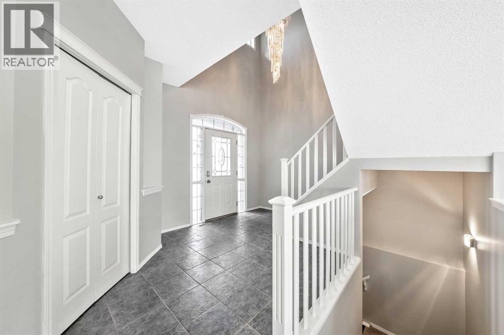 312 Kincora Heights NW