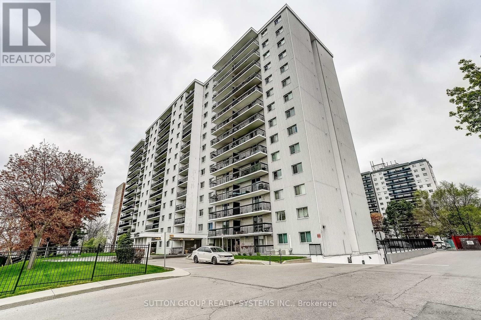 1211 - 1100 CAVEN STREET