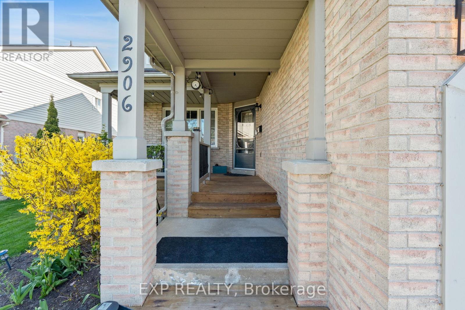 2906 PEACOCK DRIVE