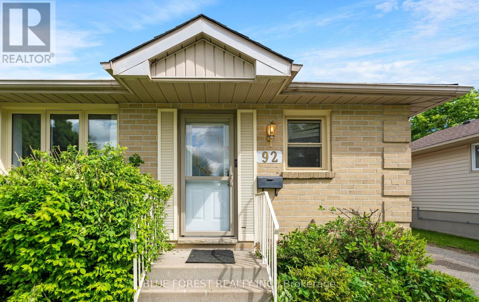92 ARDSLEY ROAD