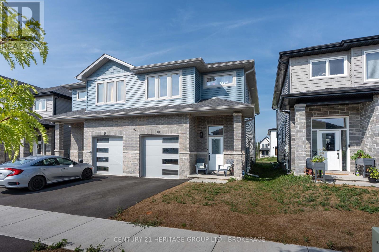 28 DUSENBURY DRIVE