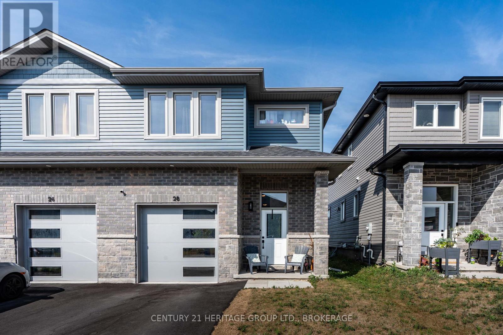 28 DUSENBURY DRIVE