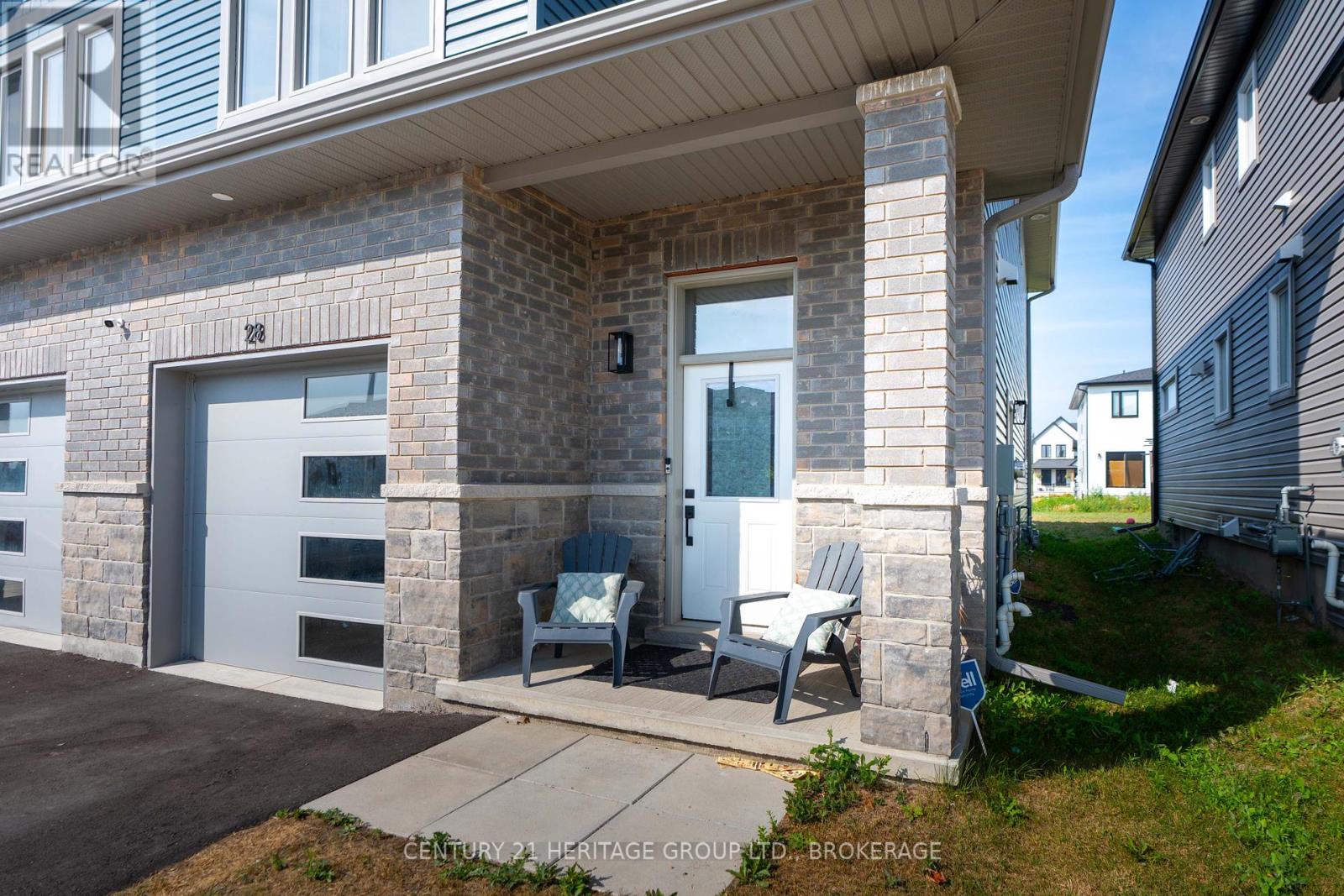 28 DUSENBURY DRIVE