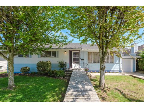 2142 WARE STREET Abbotsford BC V2S3C2