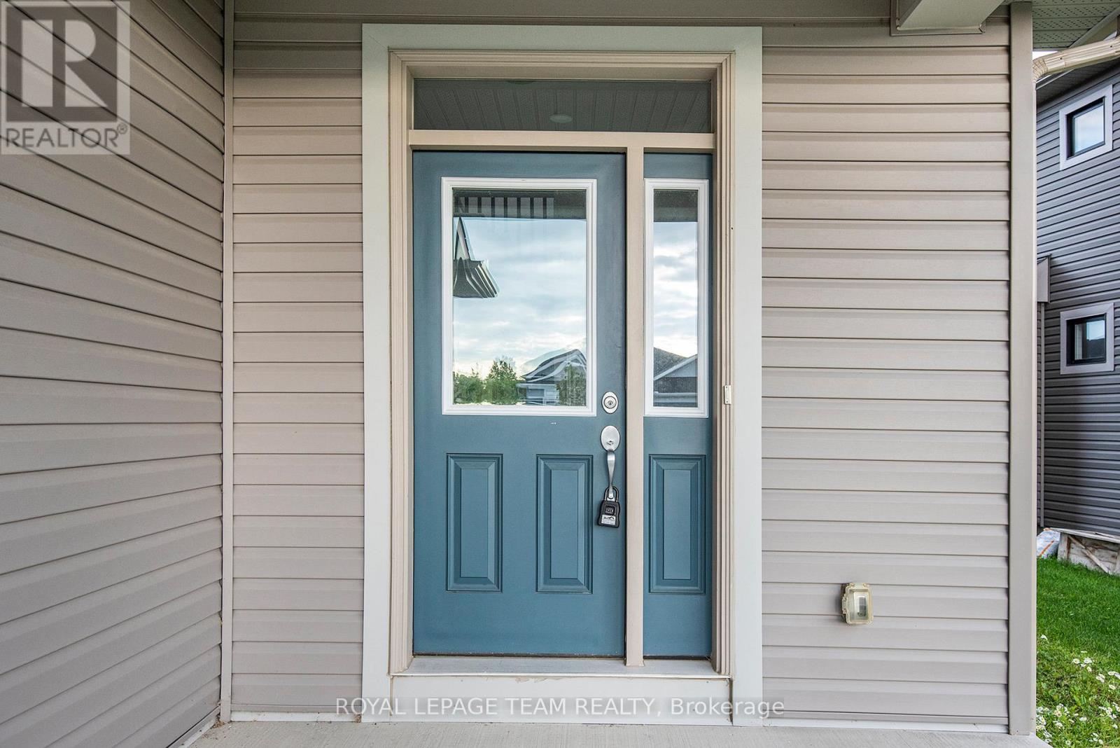 521 KINDRED CRESCENT