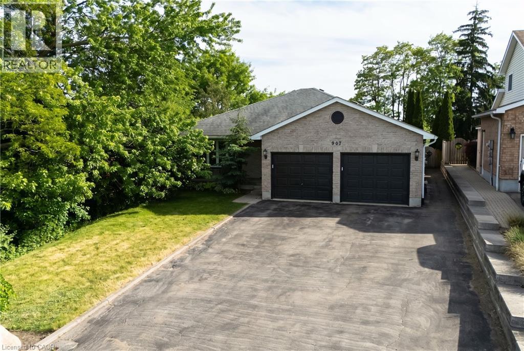 907 DOON VILLAGE Road