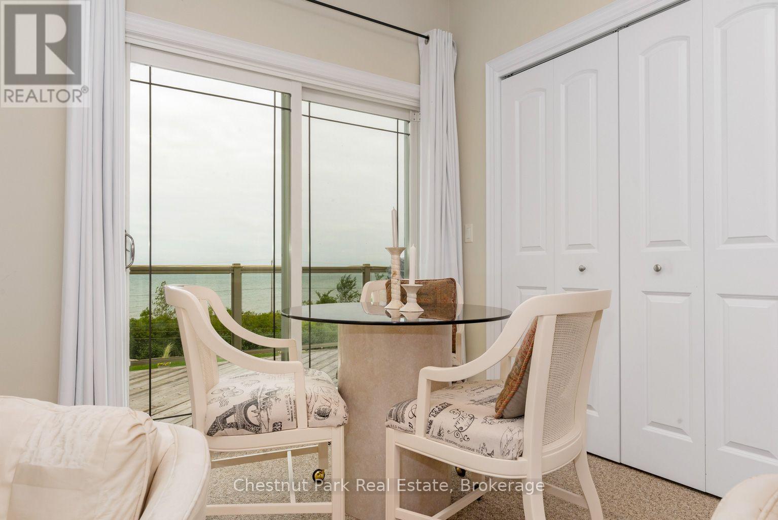 133 LAKESHORE ROAD E