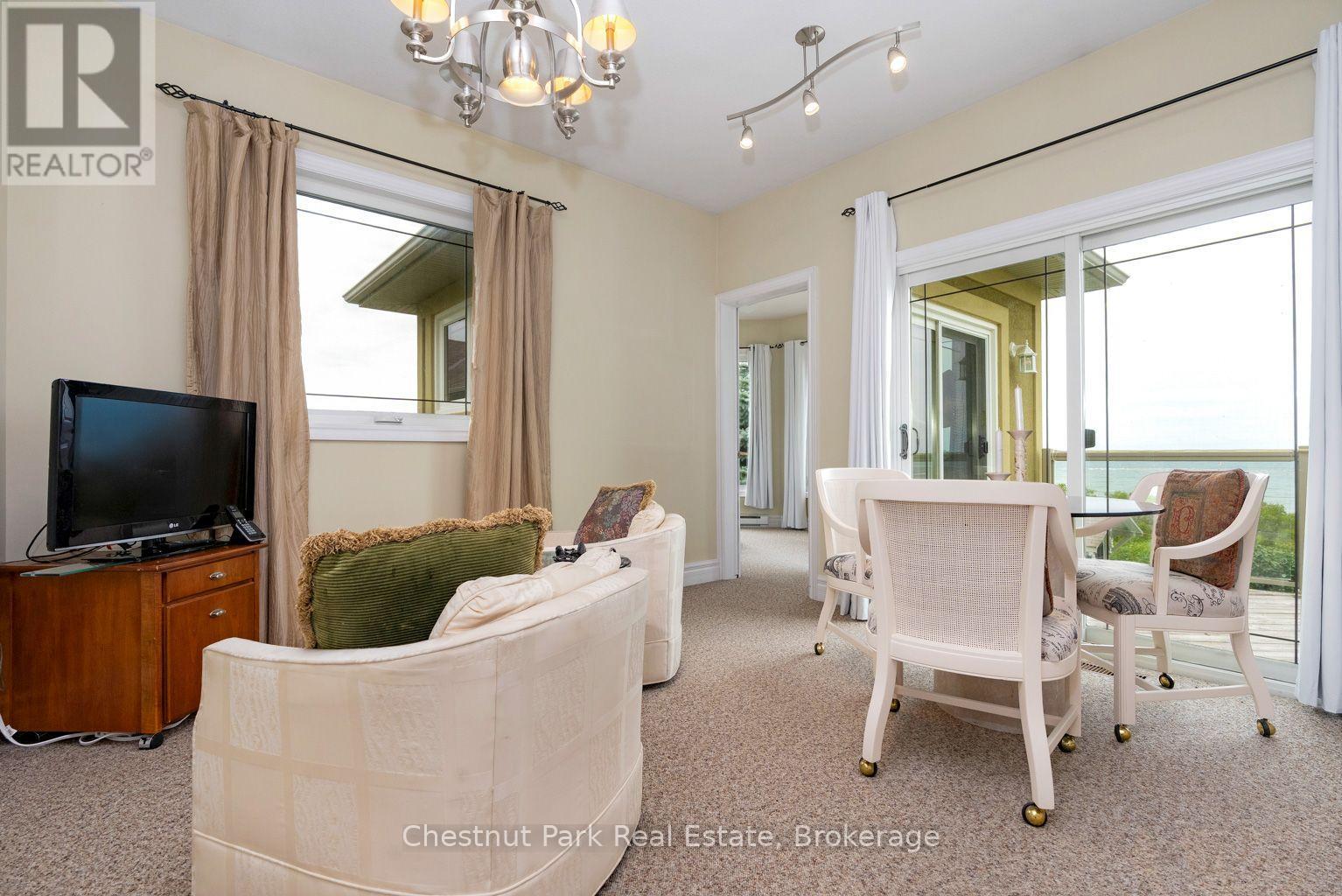 133 LAKESHORE ROAD E