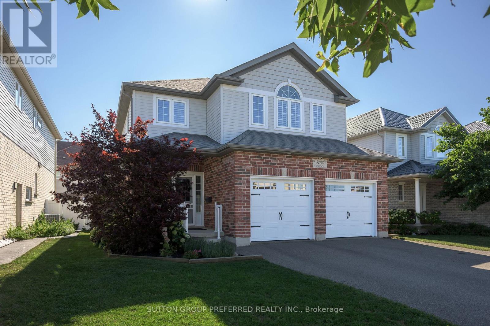 3288 TURNER CRESCENT