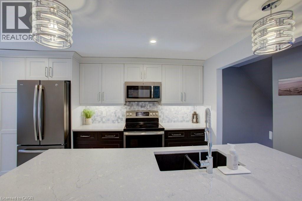 464 BEECHWOOD Place Unit# 3