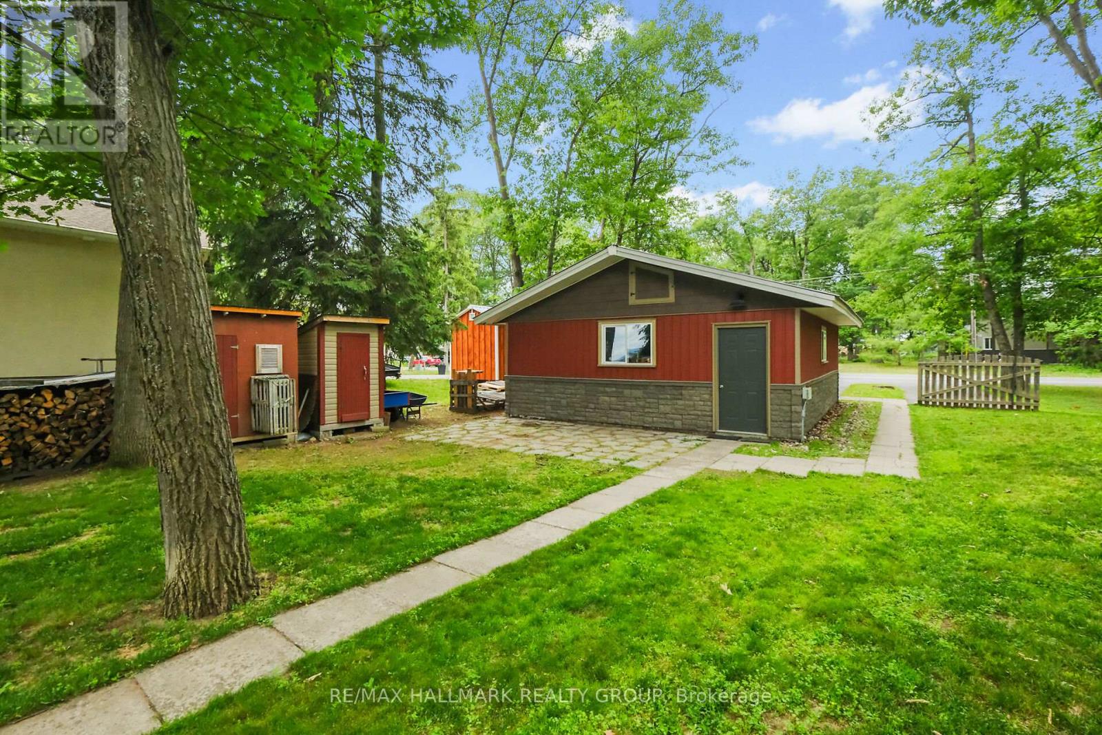 500 BAYVIEW DRIVE