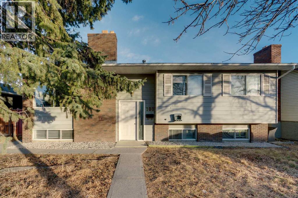 108 Whiteglen Crescent NE