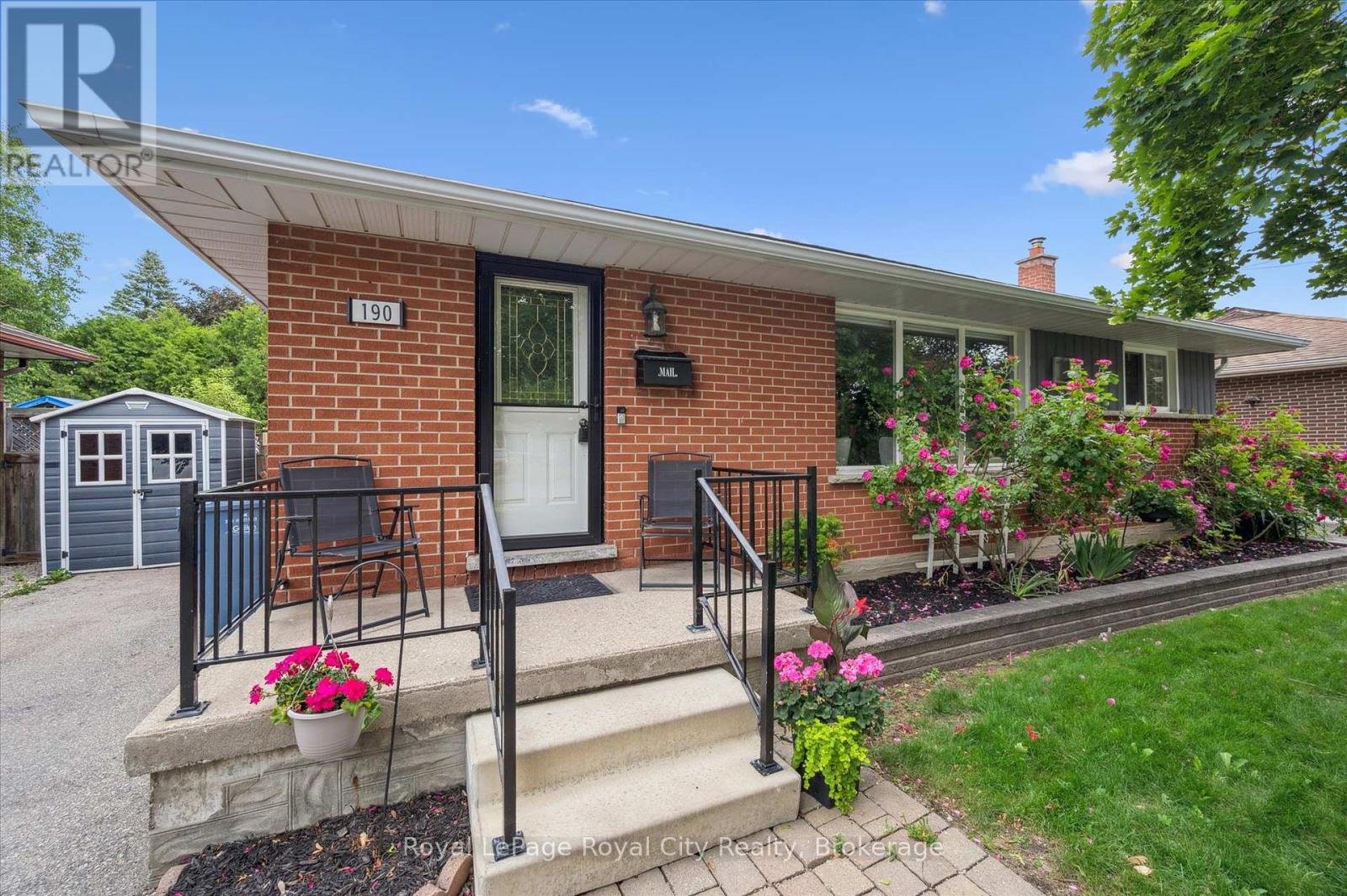190 WAVERLEY DRIVE